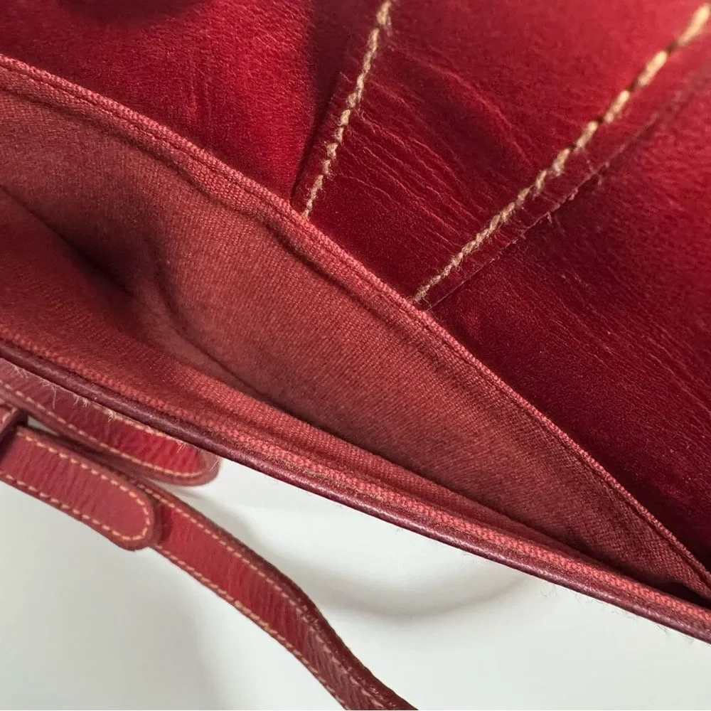 G.H Bass & Co.Womens Red Vintage Genuine Leather Crossbody Bag